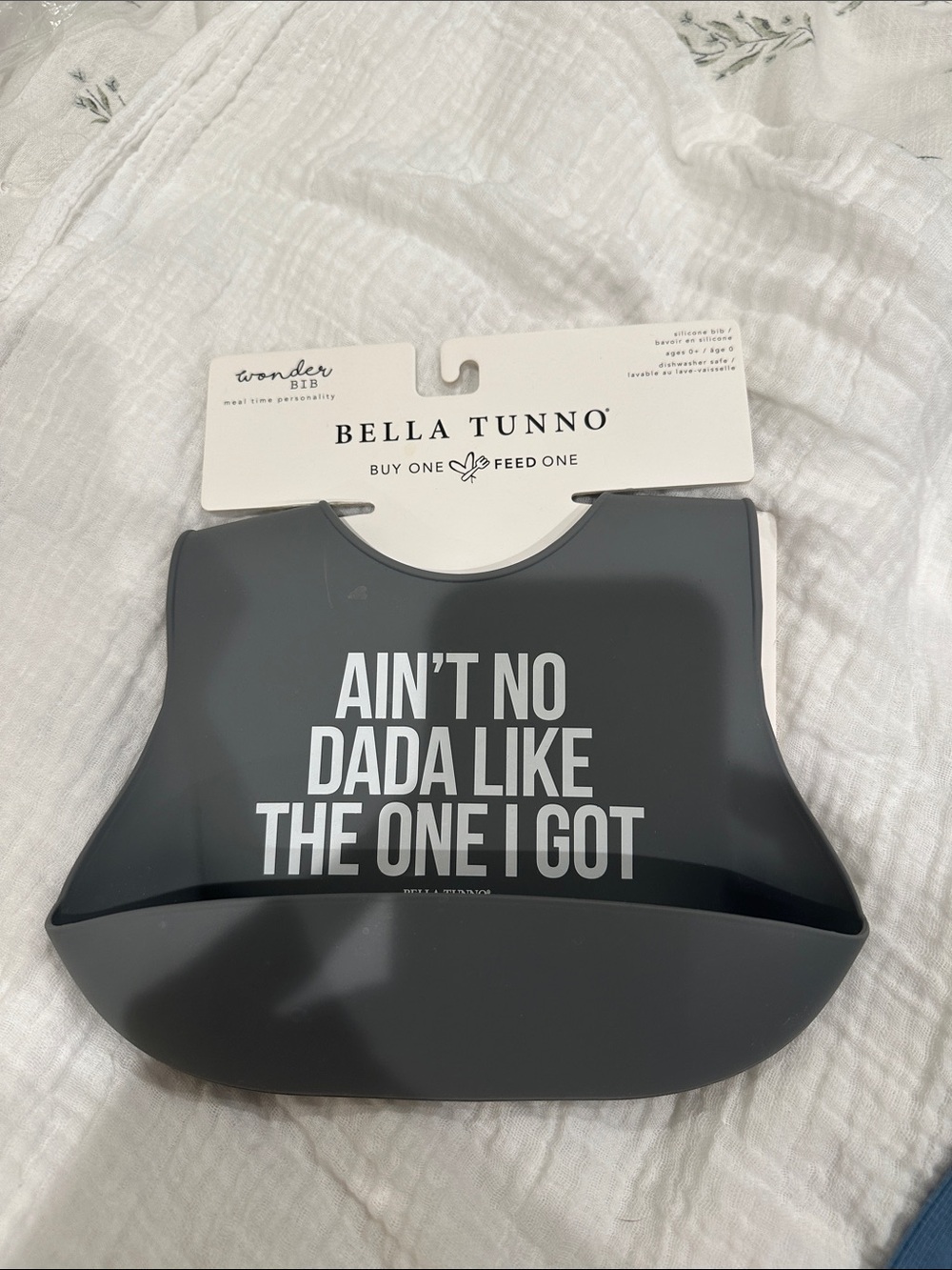 NWT Bella Tunno bib